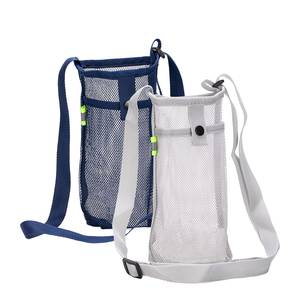 Bolso bandolera de malla transpirable para botella de agua